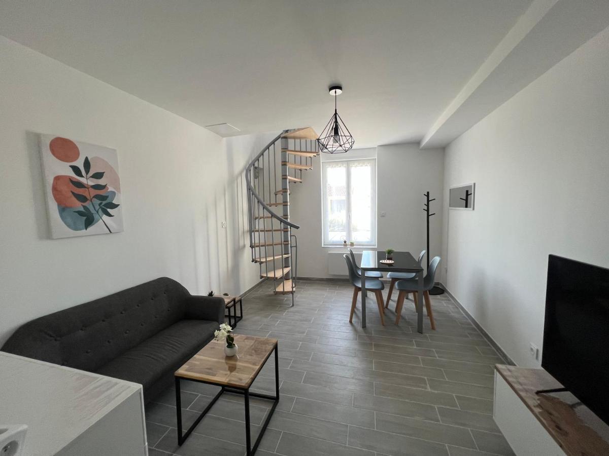 180B - Duplex T2 Tout Confort - Wifi Netflix Le Gond-Pontouvre Dış mekan fotoğraf